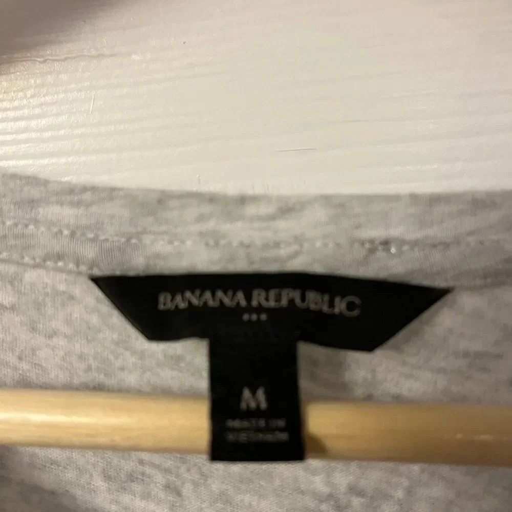 Women’s Banana Republic Shirt Medium - Picture 3 of 7